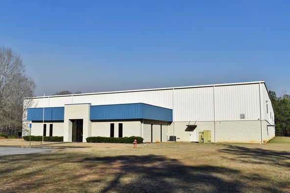 20 Downing Dr, Phenix City, AL 36869
